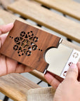 Mar'a: pocket mirror