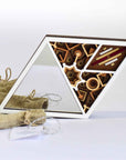 Mar'a: wall-mounted mirror