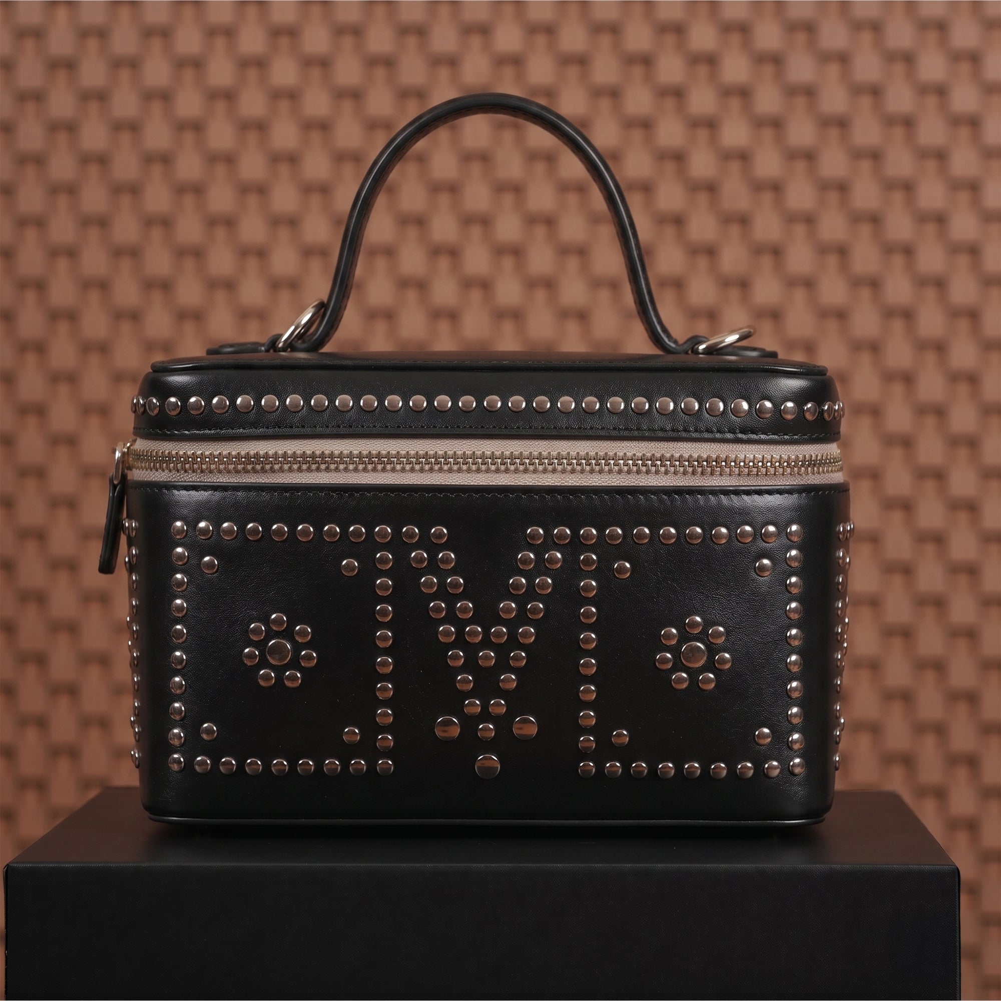 Mandoos Leather Bag - Small