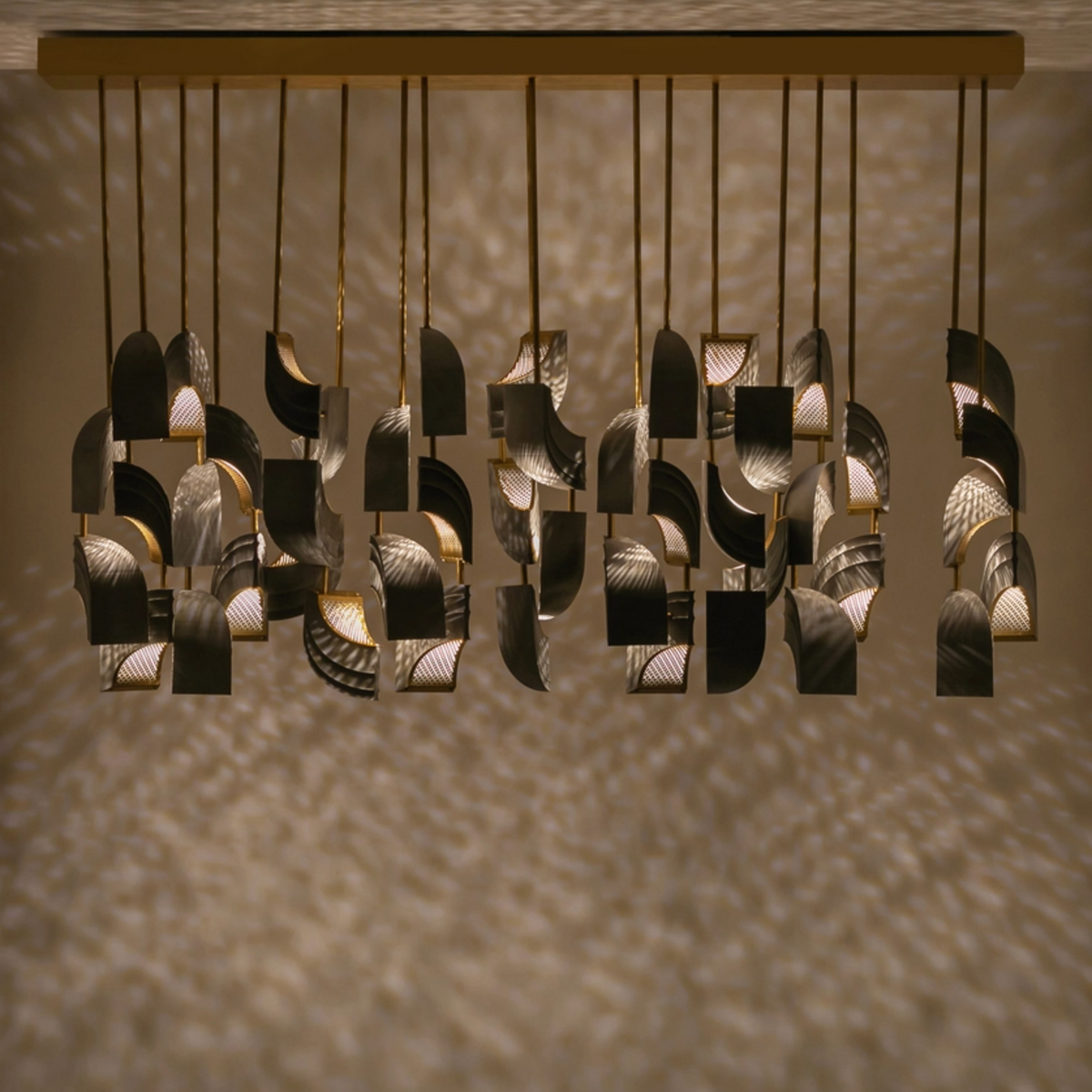 Qaws by Neda Salmanpour – Tashkeel