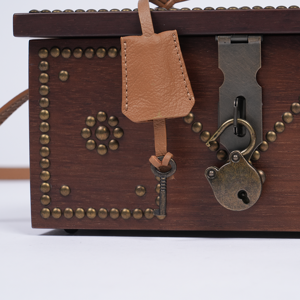 Mandoos Wooden Bag
