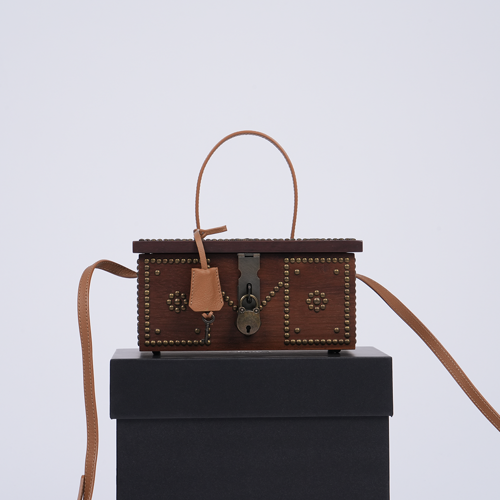 Mandoos Wooden Bag